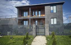 Фотография Дом в Московская область, Чехов муниципальный округ, д. Большое Петровское, Петровское парк кп пер. Уланский (350 м²), пер. Уланский Куплю дом на участке соток , фотография обложки